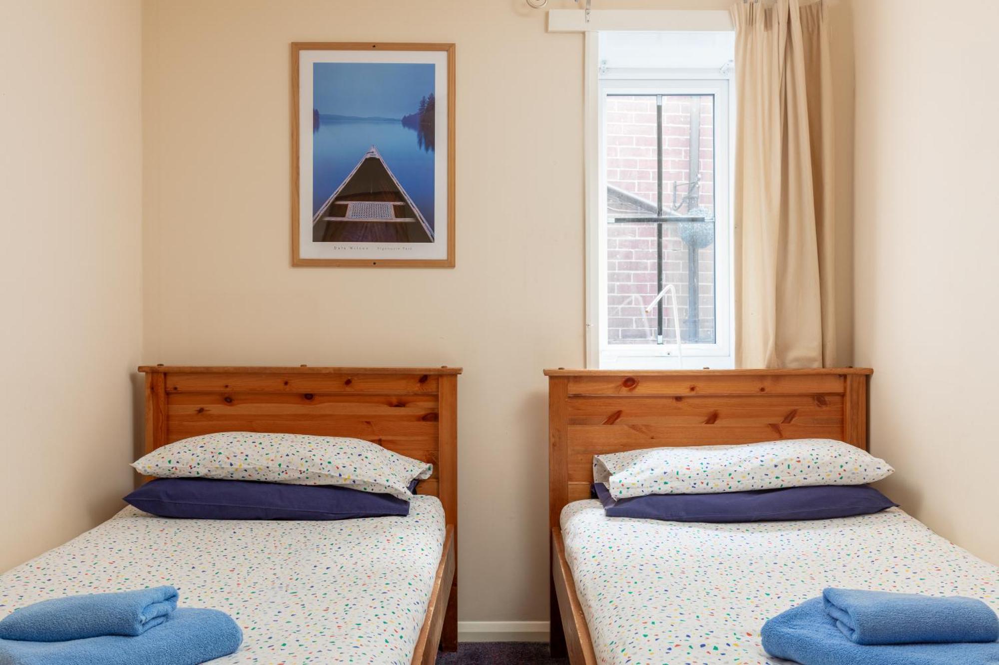 Discovery Accommodation Whitby Exterior photo