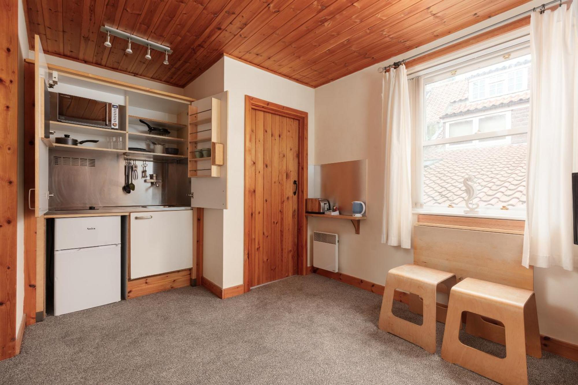 Discovery Accommodation Whitby Exterior photo