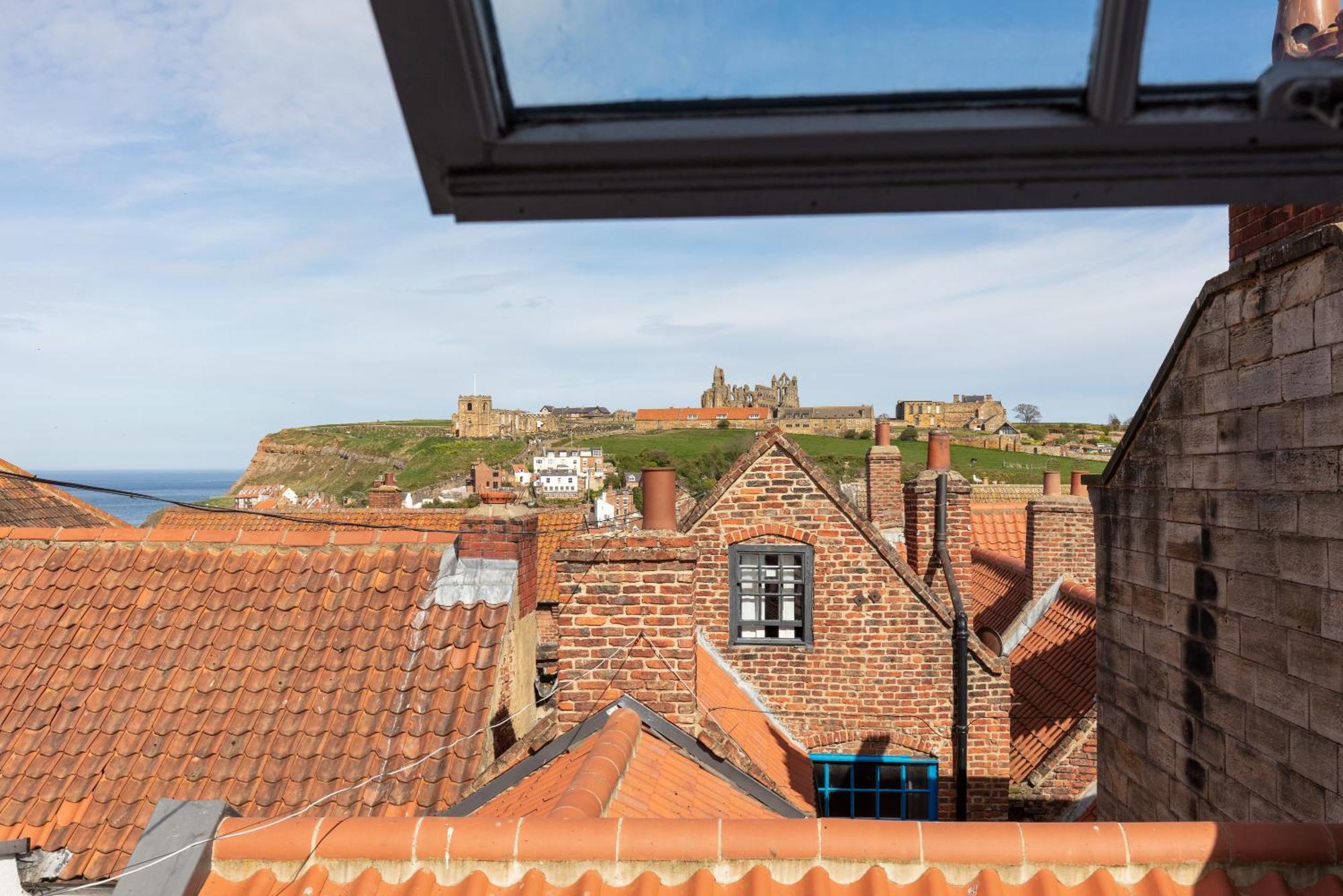 Discovery Accommodation Whitby Exterior photo